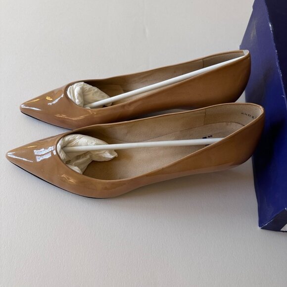 Stuart Weitzman Size 11.5 “Adobe” Patent Kitten Heel Pumps - Picture 4 of 8